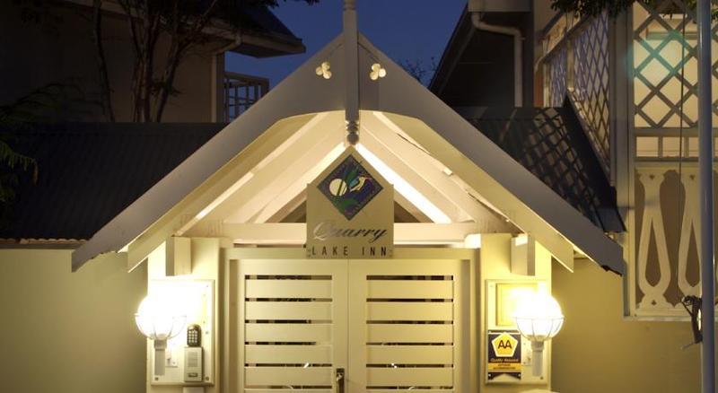 Quarry Lake Inn East London Exterior foto