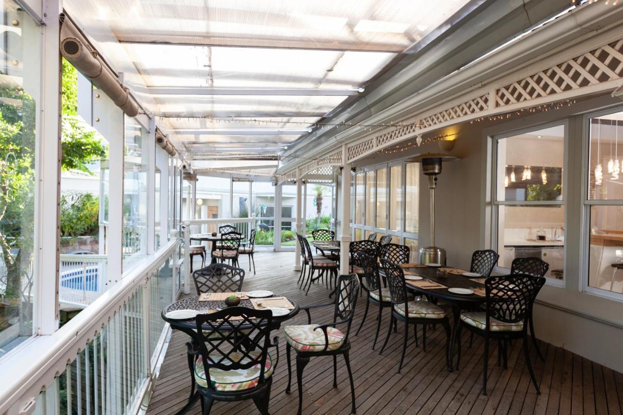 Quarry Lake Inn East London Exterior foto